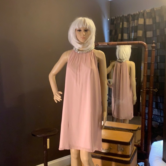 Diane Von Furstenberg Dresses & Skirts - NWT DIANE VON FURSTENBERG PALE PINK DRESS